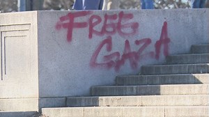 'Free Gaza' graffiti should be removed from Lincoln Memorial steps by Thursday: NPS