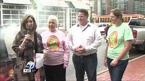 Cooking steaks with the Camden Daffodil Festival