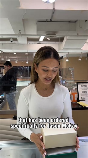 New Rolex 40mm Anniversary Olive Green 18K Everrose Rose Gold Day-Date #228235 | VVSJewelers