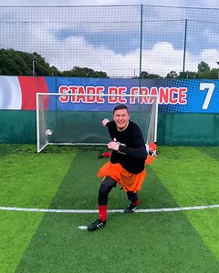 “Once I started fundraising, it was like a bug. I needed to fundraise and I needed to make people aware of what was going on!” David began fundraising for us after he was diagnosed with testicular cancer at the age of 24. Since then, he’s been playing football and dying his hair orange (our favourite colour!) to raise money for our life-saving research. ️⚽️ ✨ Stand Up To Cancer and fundraise your way - visit http://po.st/KIrMOs to get your free fundraising pack! | Stand Up To Cancer UK