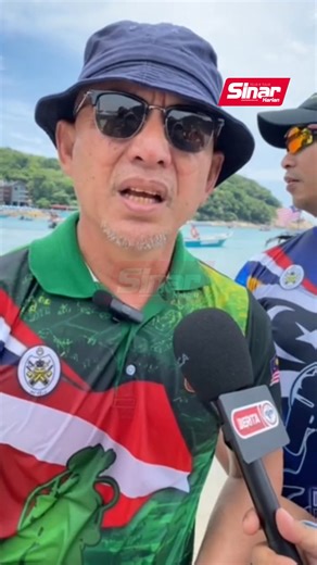 30.7 kg sampah dasar laut di kutip di Pulau Perhentian Sebanyak 30.7 kilogram (kg) sampah berjaya dikutip di dasar laut di Besut menerusi Program Dive Against Debris (DAD): Tanggungjawab Sosial Korporat (CSR) Pembersihan Pantai di Pulau Perhentian sekali gus membantu memulihara ekosistem marin di kawasan berkenaan, lapor wartawan Sinar Harian, Hazelen Liana Kamarudin. Program selama tiga hari bermula pada Isnin itu turut mengumpulkan 290 kg sampah yang dikutip di sekitar Kampung Nelayan berhampi