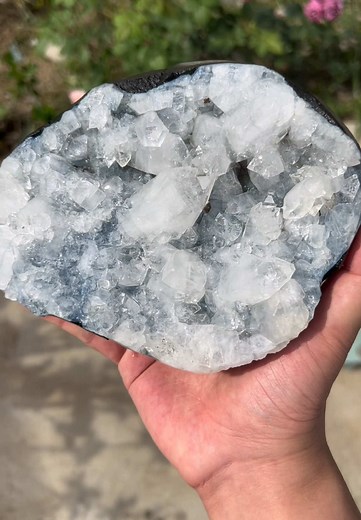 Clean some apophyllite specimens ASMR #crystalwholesaler #rawcrystals | crystals
