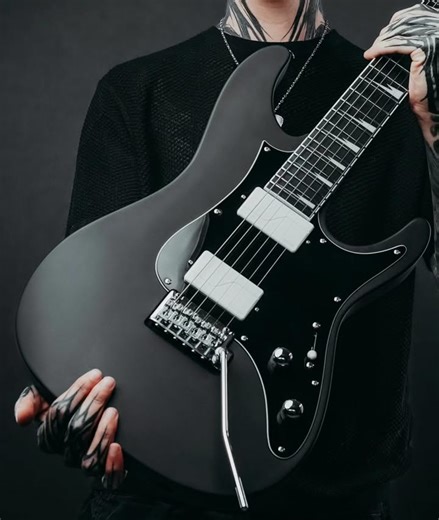 Ibanez sort la BER10, la guitare signature du youtubeur virtuose Bernth