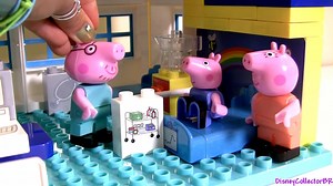 11K views · 289 reactions | Peppa Pig Blocks Mega Hospital Building Playset with Ambulance - Juego de Bloques Construcciones | Fun Toyz Collector | Facebook