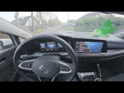 Wie man die Uhrzeit und das Datum bei Volkswagen Golf einstellt