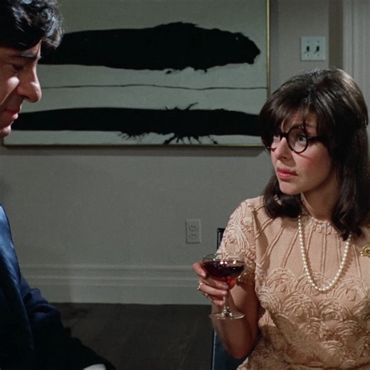 Evening viewing recommendation? On the Criterion Channel, watch Elaine May's A NEW LEAF (1971) in our Fresh Starts collection! 💕 May's brilliance is on full display in her directorial debut, a deliciously deadpan black-comic jewel that stands as one of the finest and funniest films of the 1970s. https://bit.ly/3LjfEat | The Criterion Collection