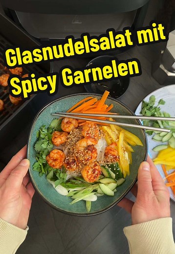 Einfacher Garnelen-Glasnudelsalat fürs Mealprepping
