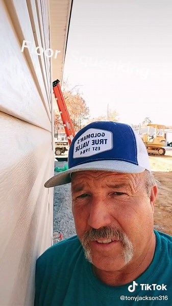 How to Fix Floor Squeaks in a Mobile Home