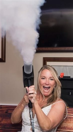 They mentioned they the DJs no one asked for… we call that the perfect surprise cameo! 👏🏾👏🏾👏🏾 DJ: @thechrisatwood, @sceeventgroup, @djdaim_ Bride: @jenwhelan36 Groom: @nick_olas_73 Planner: @bogathevents Photographer: @leannatheresaphotography Venue: @brantbeachyc • @bbycweddings Photographer: @leannatheresaphotography Catering: @touchofelegance_nj Florals: @thefloristlilyinthevalley Hair: @jchairdesignnj Makeup: @makemeup_eva Cake: @bigapplebakerynj Donuts: @obcosdonutso Ceremony Rentals 