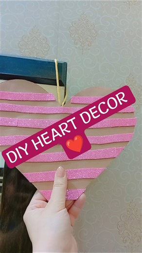 DIY Heart Wall Hanging Decoration ❤️ Easy Room Decor Craft#DIYWallHanging#RoomDecor #Shorts #diy