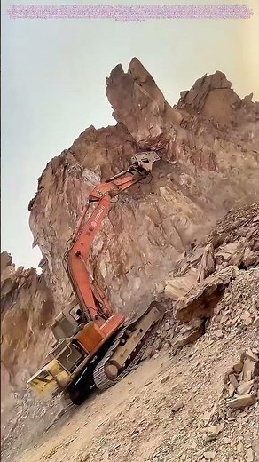 Disarming the Cliff: How a Hydraulic Hammer Performs Precision Geology