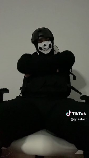 Halloween Costume Ideas: Ghostface, Masked Men, and More!