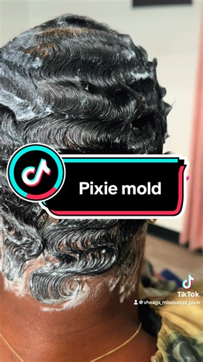 Creating the Perfect Pixie Cut Using Mold Techniques