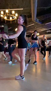 🔥💋I LIKE YOUR POOM-POOM GIRL💋🔥Lace Up & DANCE jam sesh✅🙌🏼 A couple of people’s watches show over 500 calories burned 🔥🔥 I’d call that a WIN! #dance #concalma #daddyyankee #katyperry #baila #dancefitness #fitness #sunday #danceday #sundayfunday #sass #confidence #squad #cardio #self #selfcare | Lacey Cleland