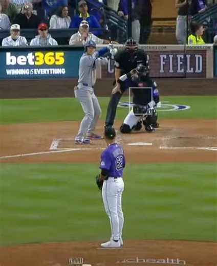 @StarkDerek29123 @JomboyMedia @TalkinBaseball_ Likely the wiggle of the front leg when he steps off the rubber. He plants it then moves it forward and backward.