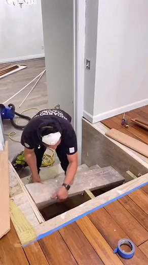 New steps and handrails, an excellent idea for your home. Innovating your home! 🫡 #atlanta #ricardofloors #stair #steps #woodworking #homeideas #fyp #diy #wooden #homedecor #foryou #reelsviral #facebookpage | Ricardo’s Floors 1