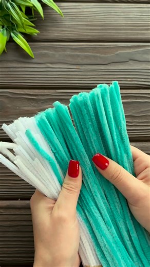 DIY Studio Crafts | Wow! Easy lily from Chenille Stems DIY Craft Tutorial #diy #tutorial #chenilleflowers #flower #fyp | Instagram