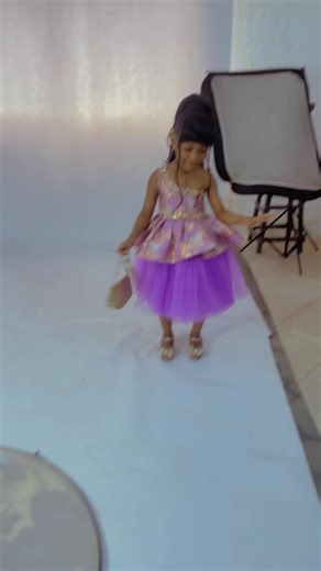 Une reine et sa princesse 😍😍❤️ Parce qu'une image raconte une histoire. #nickdesignphotographie #nickdesign #photooftheday #princesse #studio