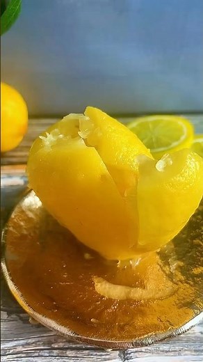 🍋 Tu savais que tu peux faire des citrons confits maison avec seulement 2 ingrédients ?