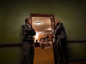 Watch Wolfs - Apple TV  (BS)