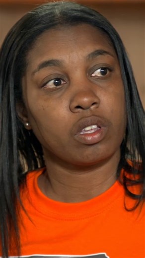 Broken tiles, peeling walls and an old bar...this restaurant is in DESPERATE need of help! 🏚️⌛️ #RestaurantImpossible | Food Network UK