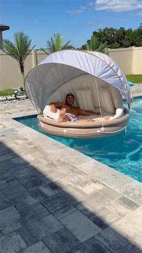 It’s just soo relaxing! #poolfloat