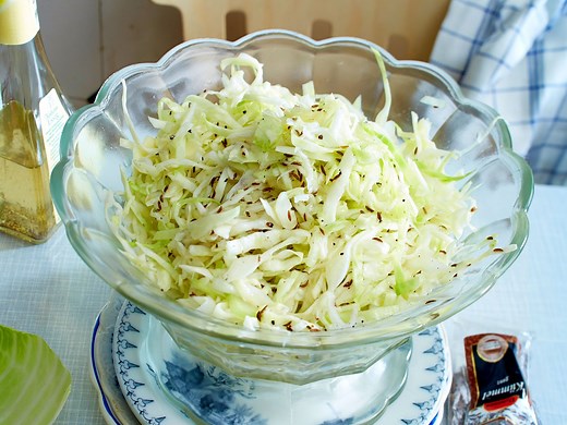 Klassischer Krautsalat nach Omas Rezept