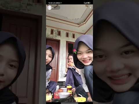 TIKTOK LIVE SMP LAGI PADA NGUMPUL MAKAN BARENG PAS SUDAH PADA PULANG SEKOLAH