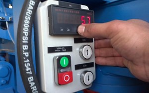 液压顶升系统调试(CESI-S1000P拉线位移传感器 HB961数显表综合调试)