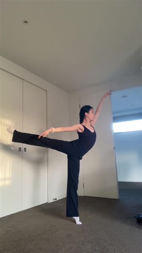 Mastering the Art of Ballet: Achieving Perfect Balance