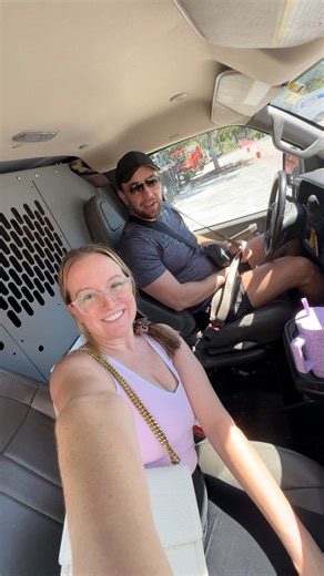 Let’s go! 🚚🚛📦 | Elizabeth Castravet