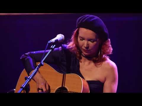 Sue Foley, Lonesome Homesick Blues - solo Live