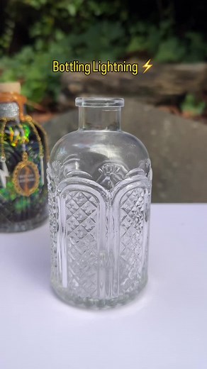 Create a Stunning Bottled Lightning Potion