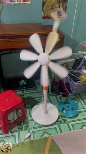 Super High-Speed Fan vs. Little Engineer