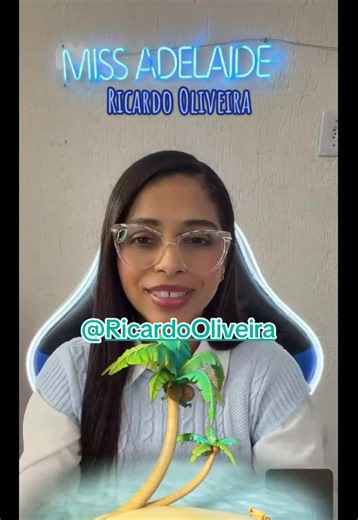 Ricardo Oliveira, te agradeço muito pela ajuda incrível para minha LIVE! Continuarei criando conteúdo cada vez melhor nas LIVEs!@Ricardo Oliveira #tiktoklive #livehighlights #livegift #coconut #handheart