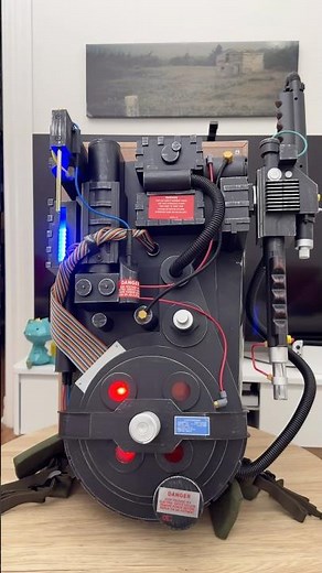 Life-Size Replica Proton Pack - Ghostbusters #spirithalloween #ghostbusters #protonpack #costume