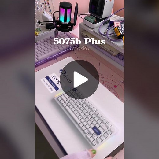 The Akko 5075b Plus is basically a tri-mode version of the 5075s. WHICH IS LIKE WOWWW OMG THANK YOU @Akko FOR THIS KEYBOARD AND FOR ALWAYS BEING SO PATIENT WITH ME 😭🫶 #akko #akko5075bplus #akkokeyboard #mechanicalkeyboard #mechkeeb #customkeyboard #keeb #unboxing #unboxingasmr #unboxingvideo #unboxingtherapy #unboxingvideos