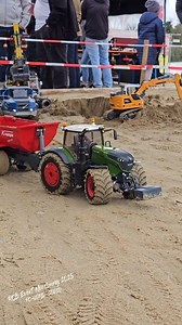 Radio controlled John Deere in action 🎮🚧🚨 . . #rc #rcworld #rcworldstudio #johndeere #rctractor #rcjohndeere #rccars #rcevent #rccar #event #hobby #rchobby #rccommunity | RC-World-Studio