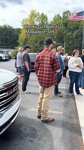 A delicious donut trailer the best burger truck (Duma Ranch Burger Dispatch) the world’s greatest meat market (Duma Meats Farm Market) = one epic experience! 🍩🍔🥩 We are so blessed to be apart of it all ❤️ 📍857 Randolph Rd, Mogadore, OH | Honey Girl Donuts