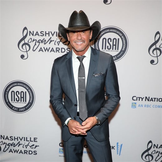 Tim McGraw Is Unrecognizable With Jaw-Dropping Hair Transformation