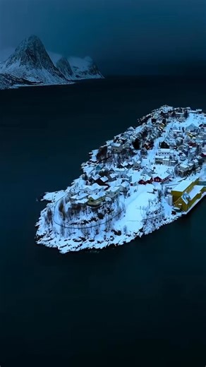 wunderschöne Naturlandschaft und Leben in Norwegen | Tierwissen