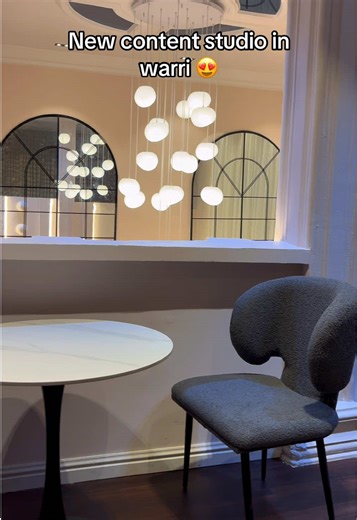 Our loft is packed with creative backgrounds that pairs well with all ur content ideas 😍#contentstudioinwarri #contenthouseinwarri #warri