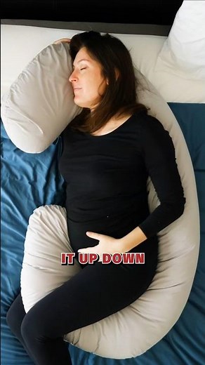 How To Sleep With A Body Pillow #shorts