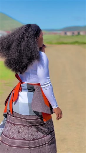 Zulu Girl Transforming into a Xhosa Bride