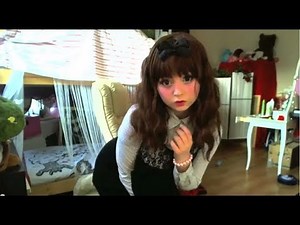 How Japanese Girls Do Their Makeup