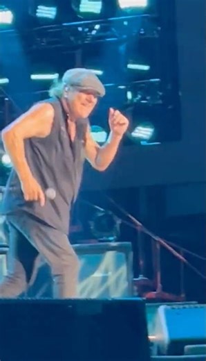 AC/DC. Paris, August 13th 2025. #acdc #brianjohnson #pwrup #livemusic #rock #paris