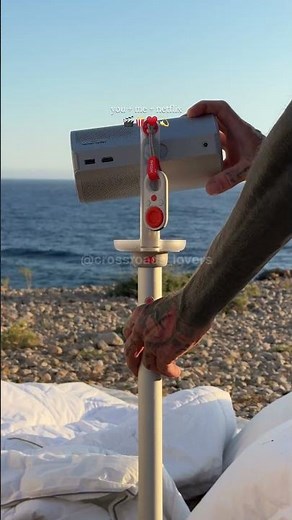 MoGo 4 Projecteur Review: The Perfect Compact Projector for Your Movie Nights