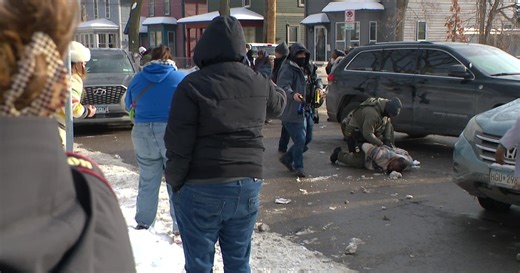 Former ICE agent speaks out on Twin Cities operation