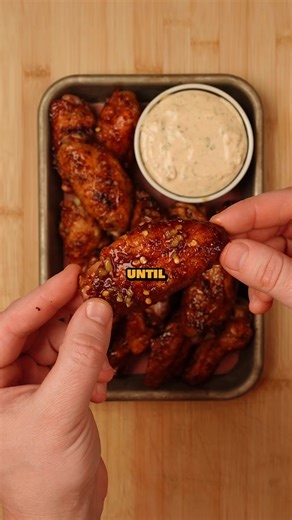 First impressions are everything. I invited the whole neighborhood over for the big game, so I figured it was smart to test the wings ahead of time. After midnight. Obviously. I gave these wings a quick soak in @GoslingsRum Stormy Ginger Beer before they ever hit the smoker, letting the acidity, spices, and sugar of the ginger beer do the heavy lifting in the tenderizing department. These Dark ‘n Stormy®–style wings are smoky, sticky, and finished in a reduced glaze made with @GoslingsRum Black 