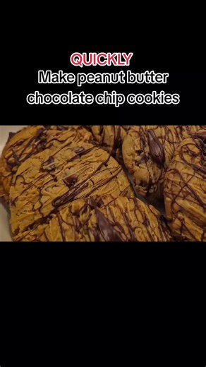 Peanut Butter Chocolate Chip Cookies Recipe (Quick & Easy)